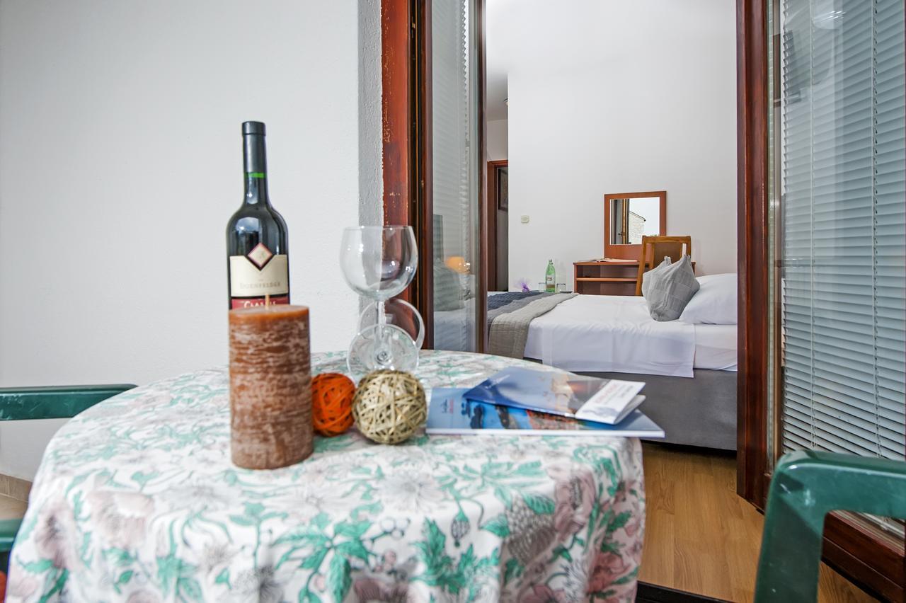Ladonja Bb Rooms, Family Run Bed & Breakfast Rovinjsko Selo Exteriér fotografie